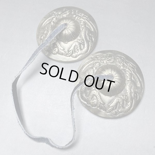 画像2: チベット ラマ シンバル ティンシャー　双龍紋75　iw180211a10 (2)