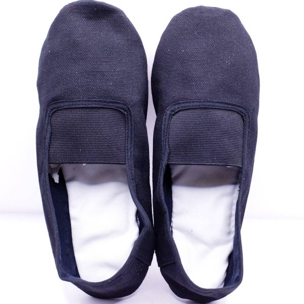 画像1: カンフー＆太極拳シューズ黒(スエード底・布靴) 35号〜45号 ※号数とｃｍの表示を変更しました (1)