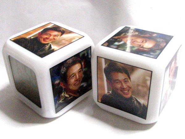 画像1: ジェット・リー（李連杰）カラーチェンジ・デジタル時計 (1)