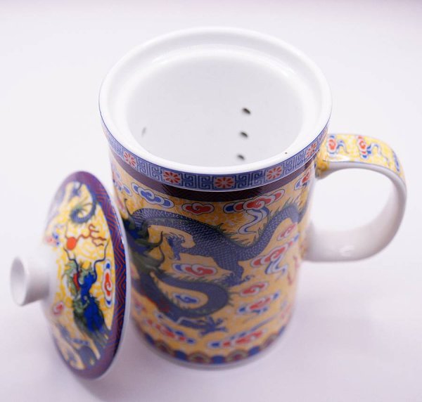 画像3: 陶器製 茶漉し付きマグカップ 双龍戯珠柄 黄色 (3)
