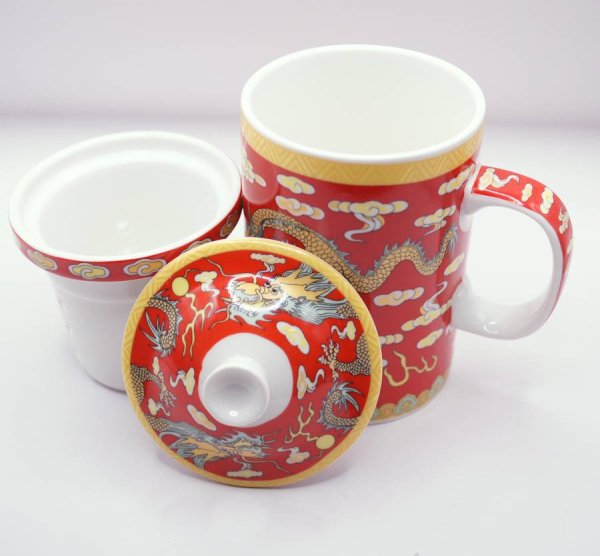 画像2: 陶器製 茶漉し付きマグカップ 双龍戯珠柄 赤色 (2)