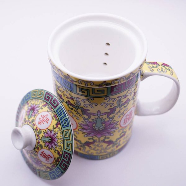 画像3: 陶器製 茶漉し付きマグカップ 萬壽無疆柄 黄色 (3)