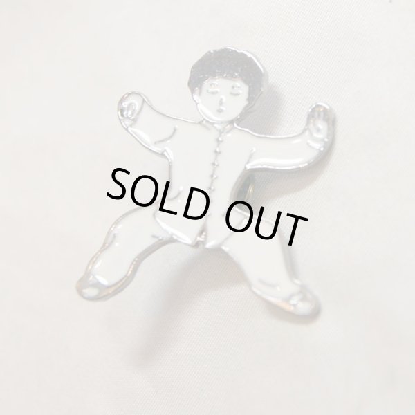 画像1: ピンバッジ カンフー白服2 (1)