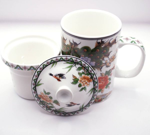 画像2: 茶漉し付きマグカップ 孔雀 【横浜中華街】 (2)