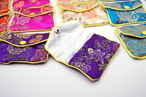 画像2: サテン製 小物入れ ミニポーチ 色柄アソートお任せ 3個セット 225D07 (2)