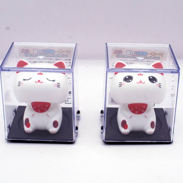 画像6: ソーラー式電池 首ふり 白猫 うなずき猫 小サイズ 目を閉じているタイプ (6)