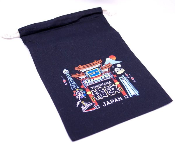 画像1: 横浜中華街・みなとみらいエリア限定 ご当地 巾着袋 (1)