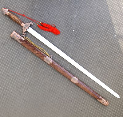 中国武術太極拳用ジュラルミン製剣身厚型剣 長寸83㎝